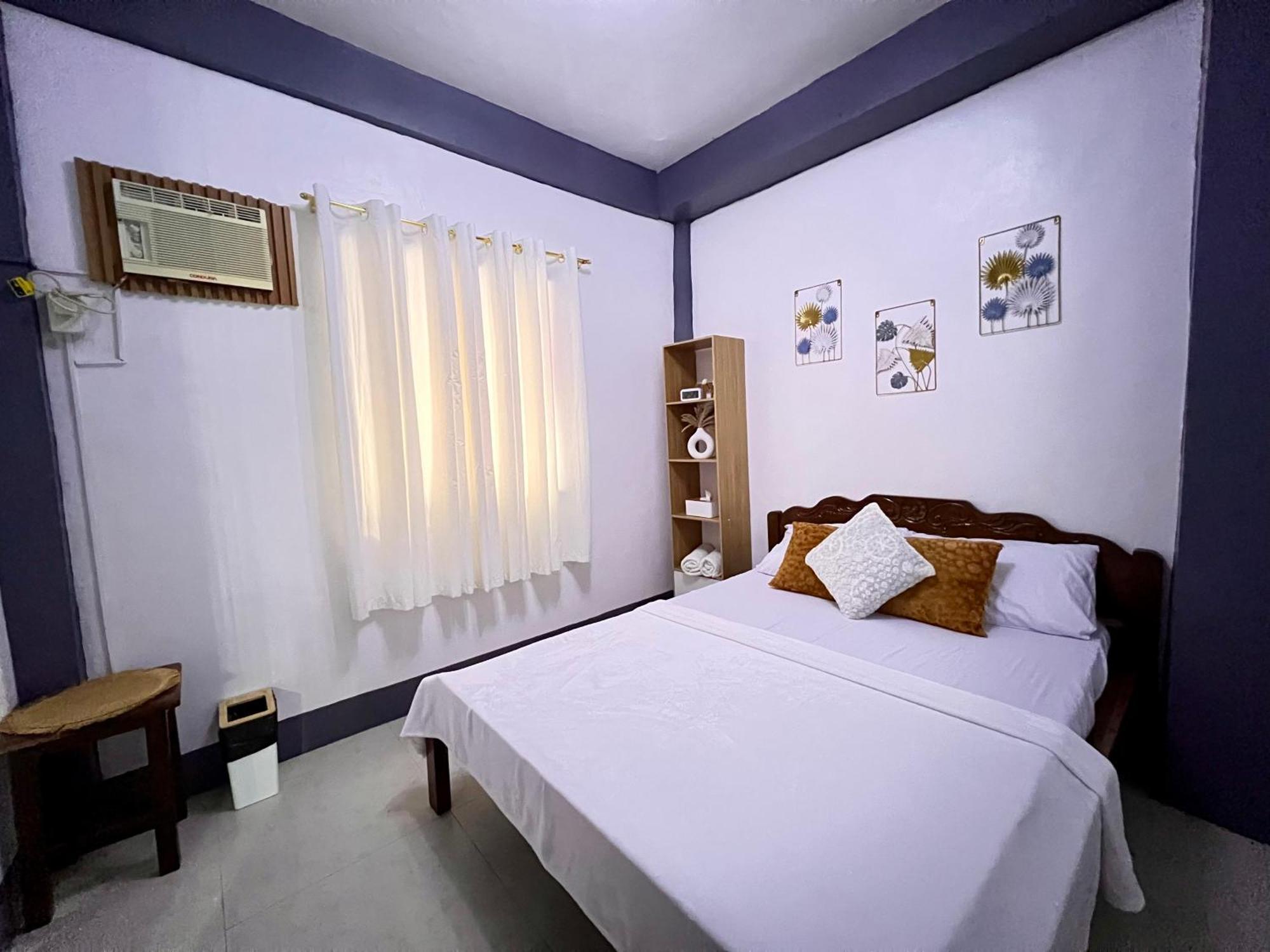 Eighty8 Tourist Inn Coron Buitenkant foto